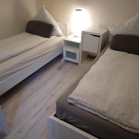 Monteurzimmer Luetzow Любек Екстериор снимка